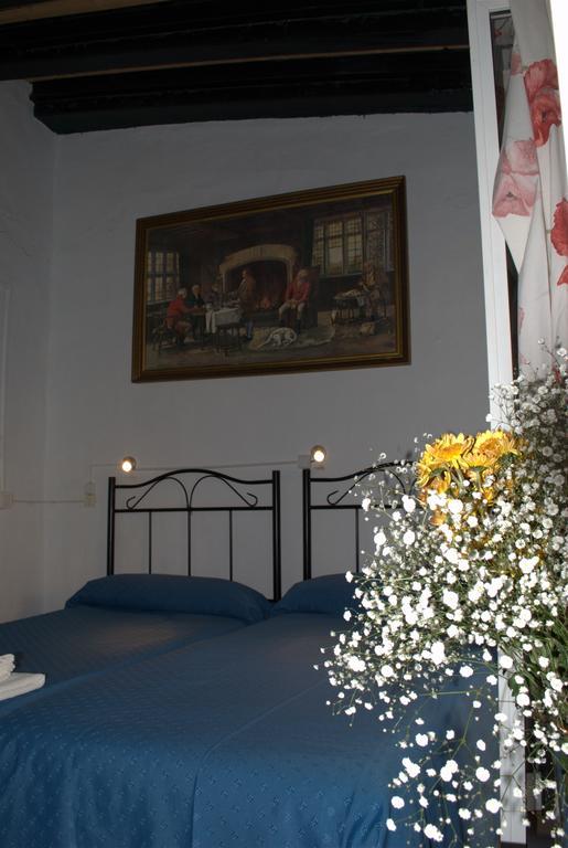 Pension Santa Maria La Blanca Sevilla Eksteriør bilde