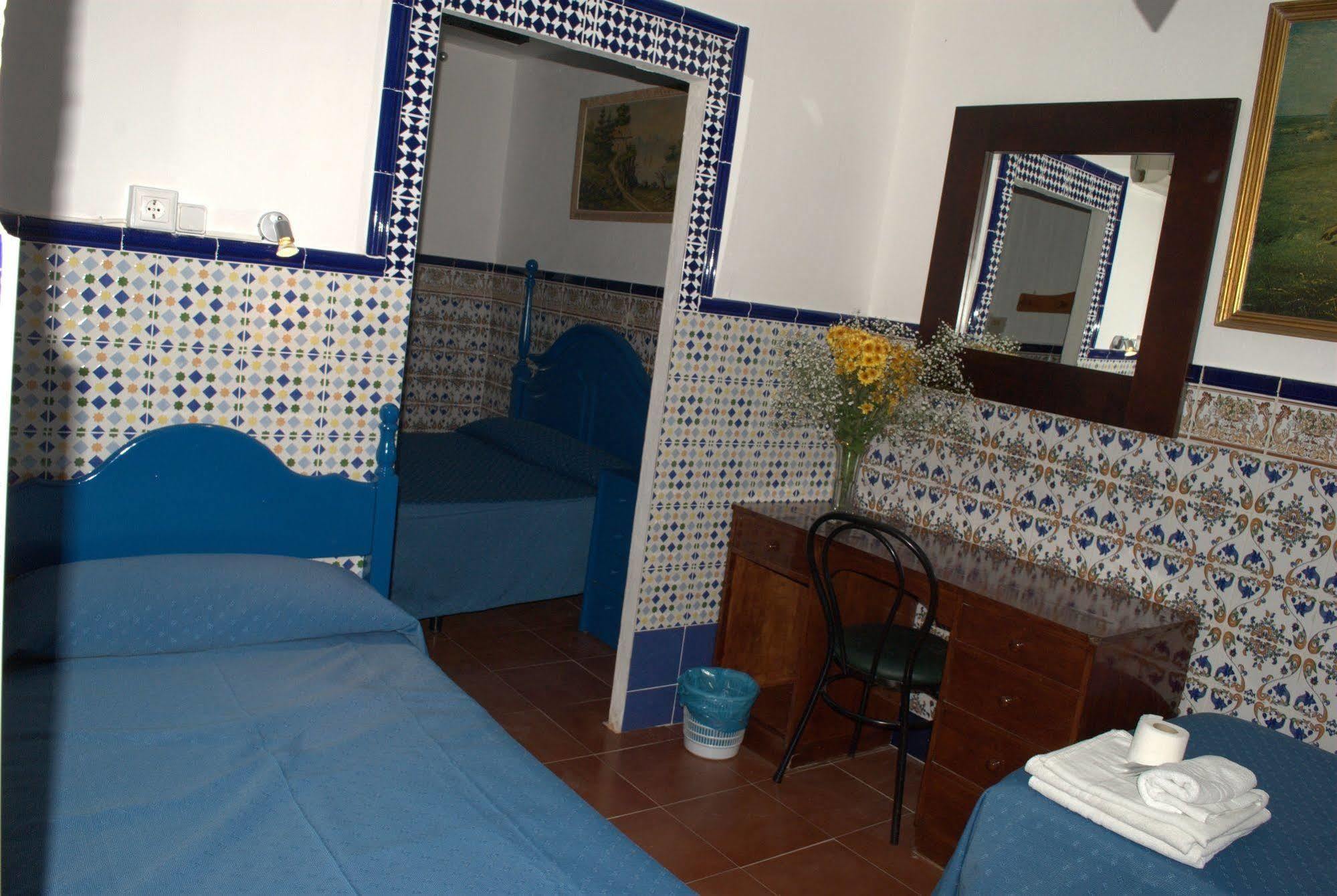 Pension Santa Maria La Blanca Sevilla Eksteriør bilde