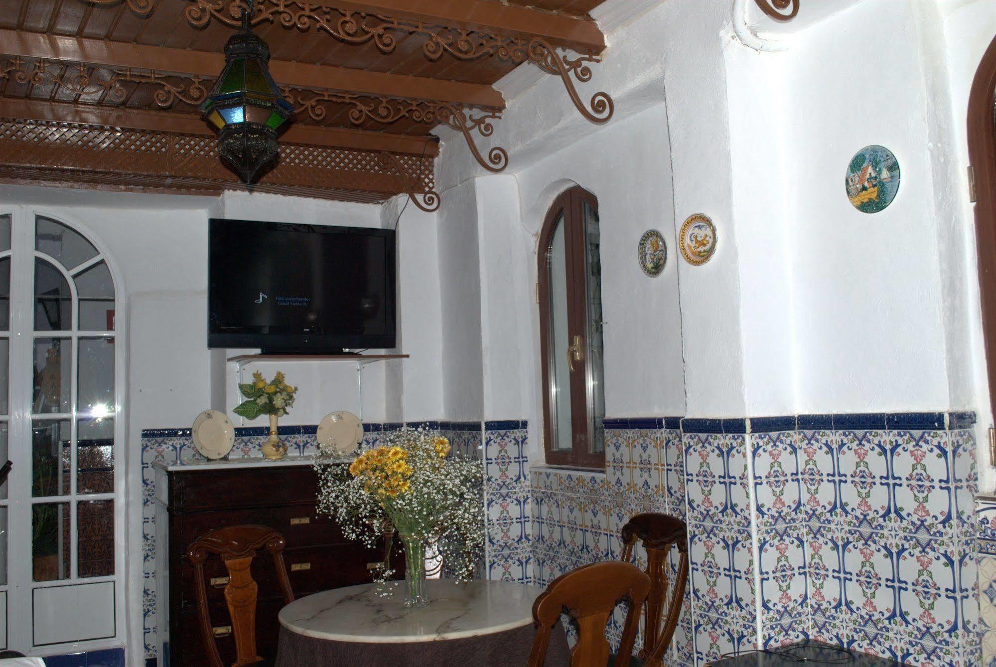 Pension Santa Maria La Blanca Sevilla Eksteriør bilde