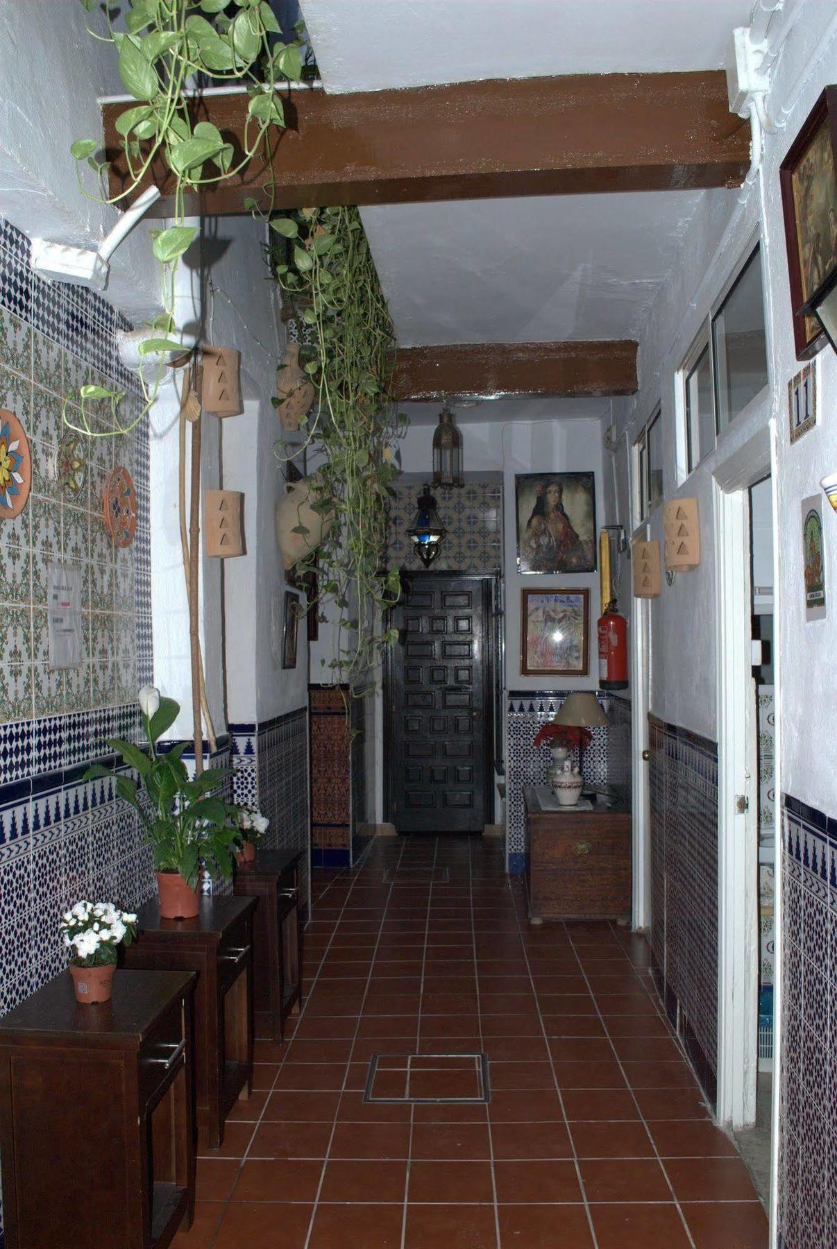Pension Santa Maria La Blanca Sevilla Eksteriør bilde